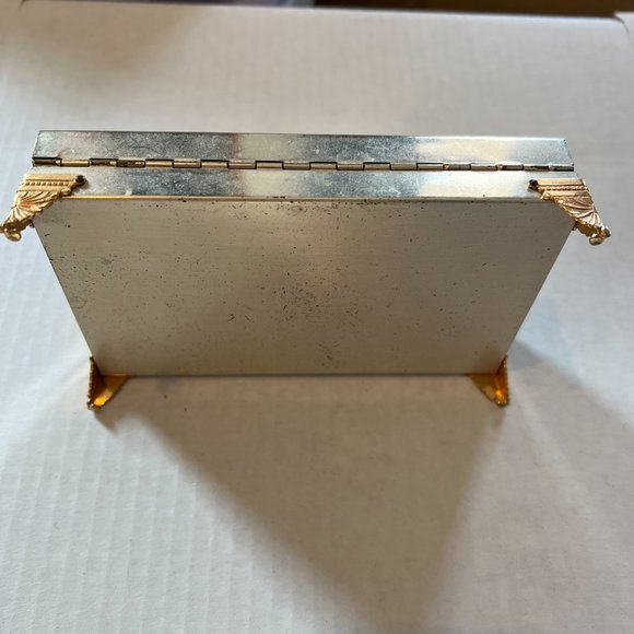 Vintage Gold Jewelry Box - Picture 2 of 6